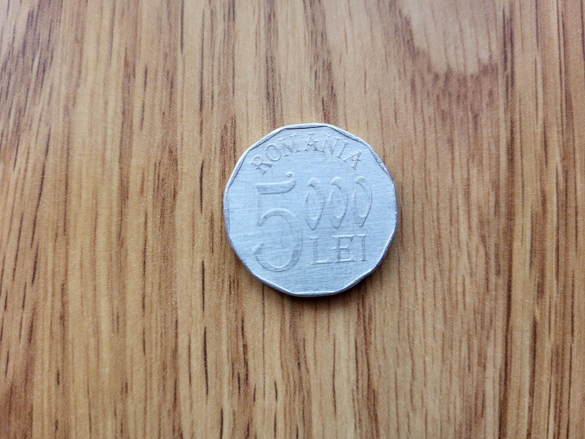 Moneda 5000 lei din 2002