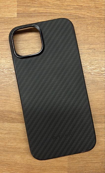 Кевларен кейс Pitaka с MagSafe за iPhone 15