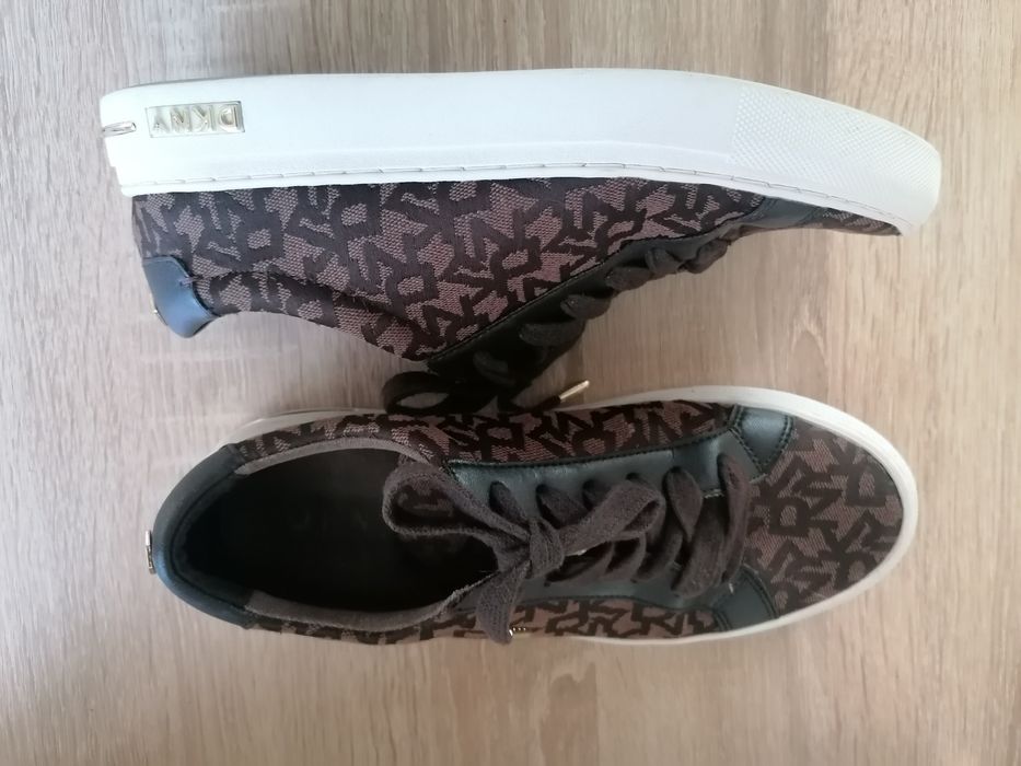 DKNY оригинални кецове