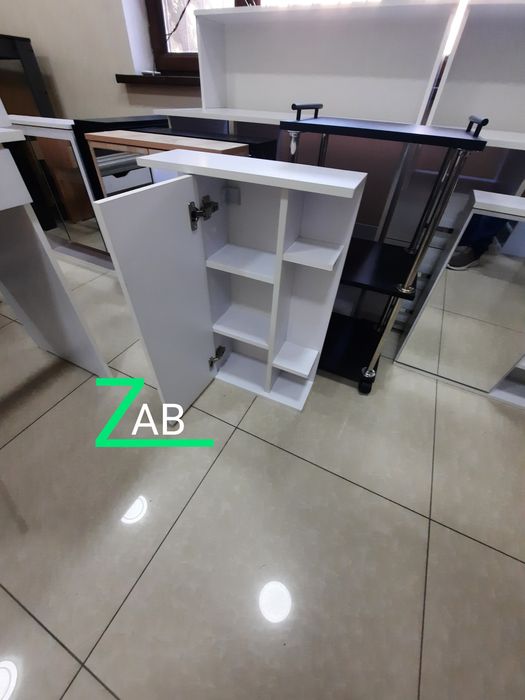 Навесной шкафчик для ванной комнаты.  Материал влагастойкий МДФ