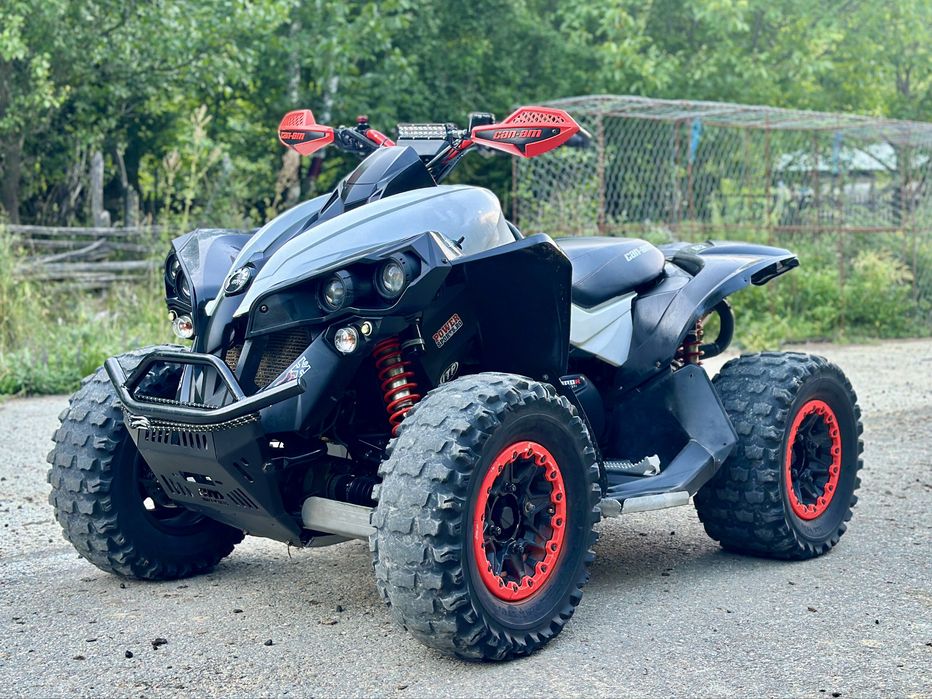 Vand/ schimb cu auto can am renegade 650 xxc