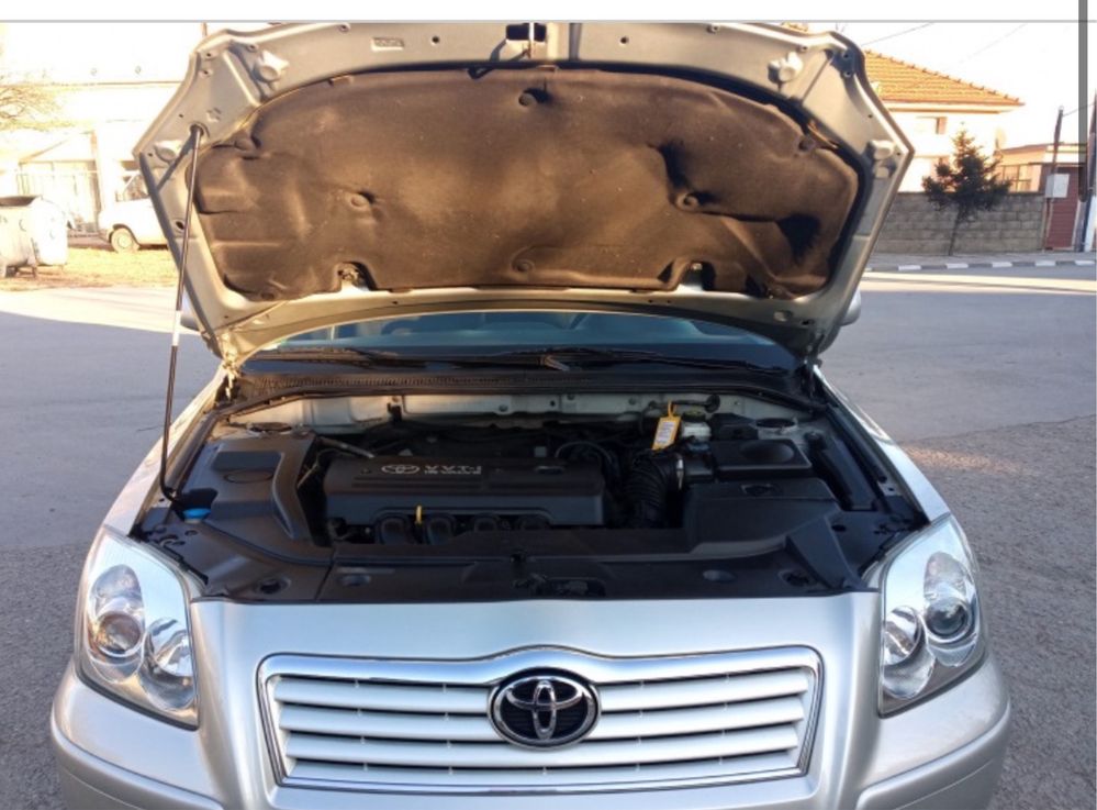 Toyota Avensis 1.8vvti 95CH Отлична