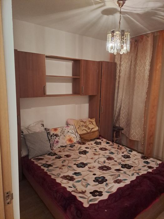 Vând apartament 3 camere zona Dărmănești