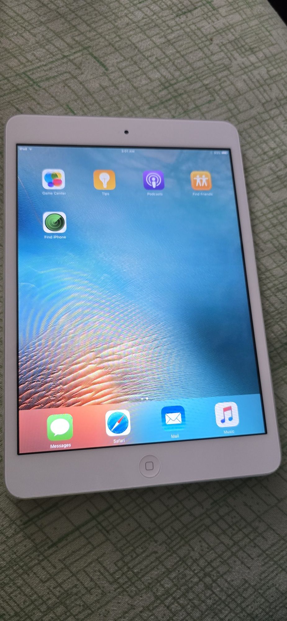 Таблет Apple iPad mini (1-во поколение), модел A1432 с бонус калъф