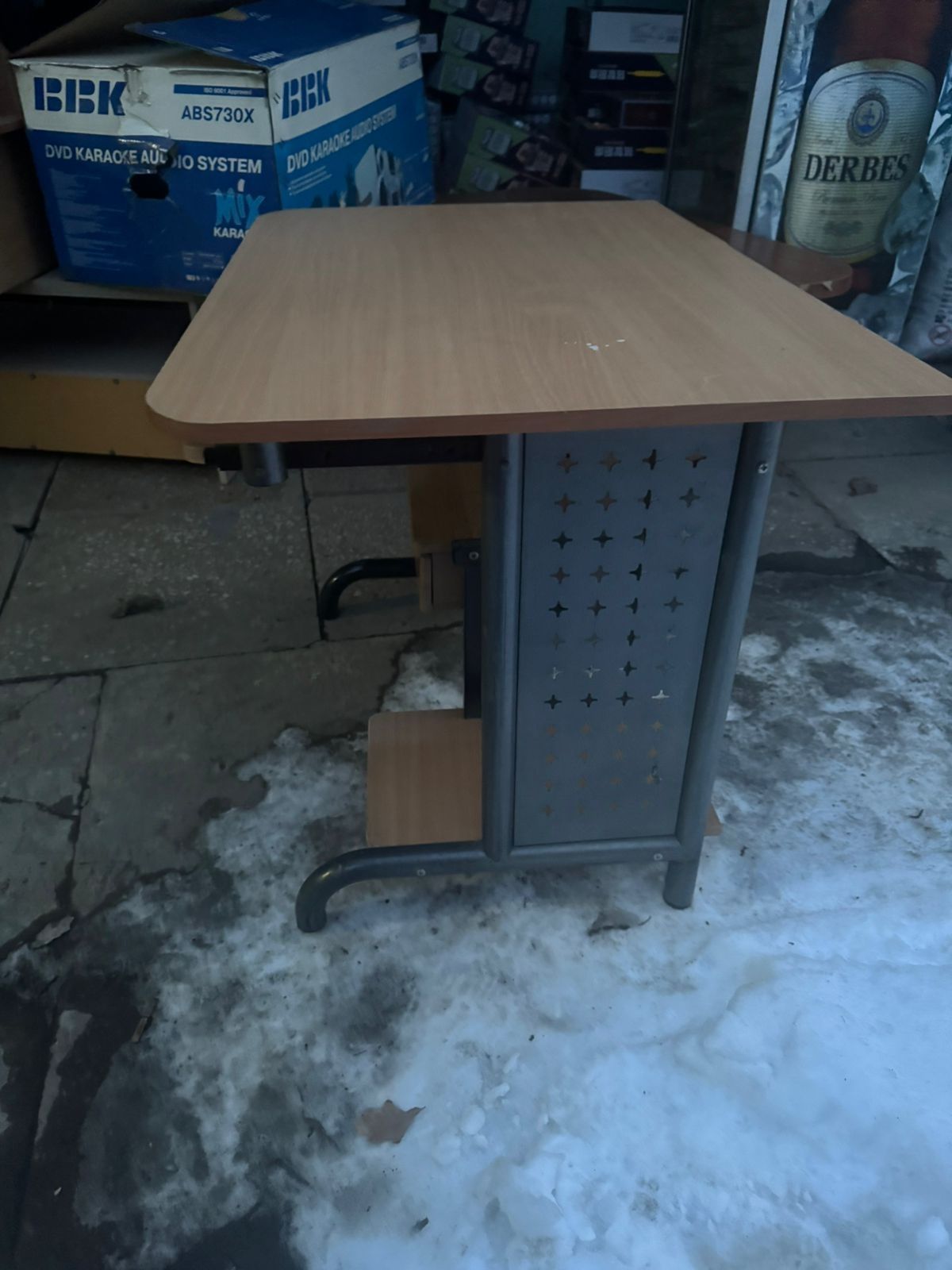 Продам компьютерный стол, парта