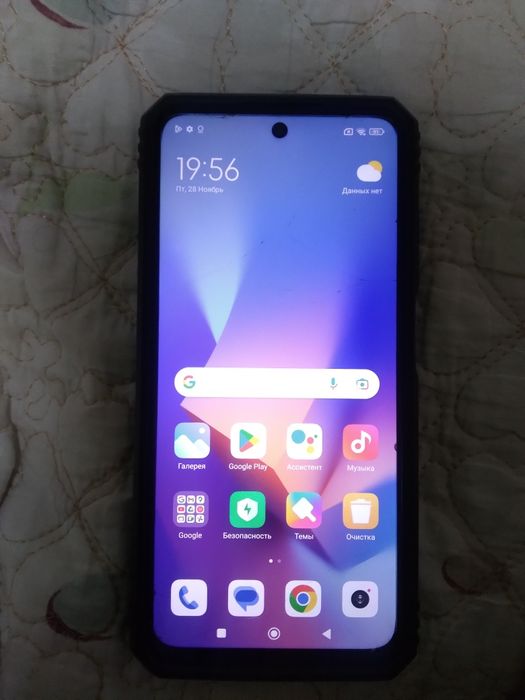 Продам смартфон Redmi 10