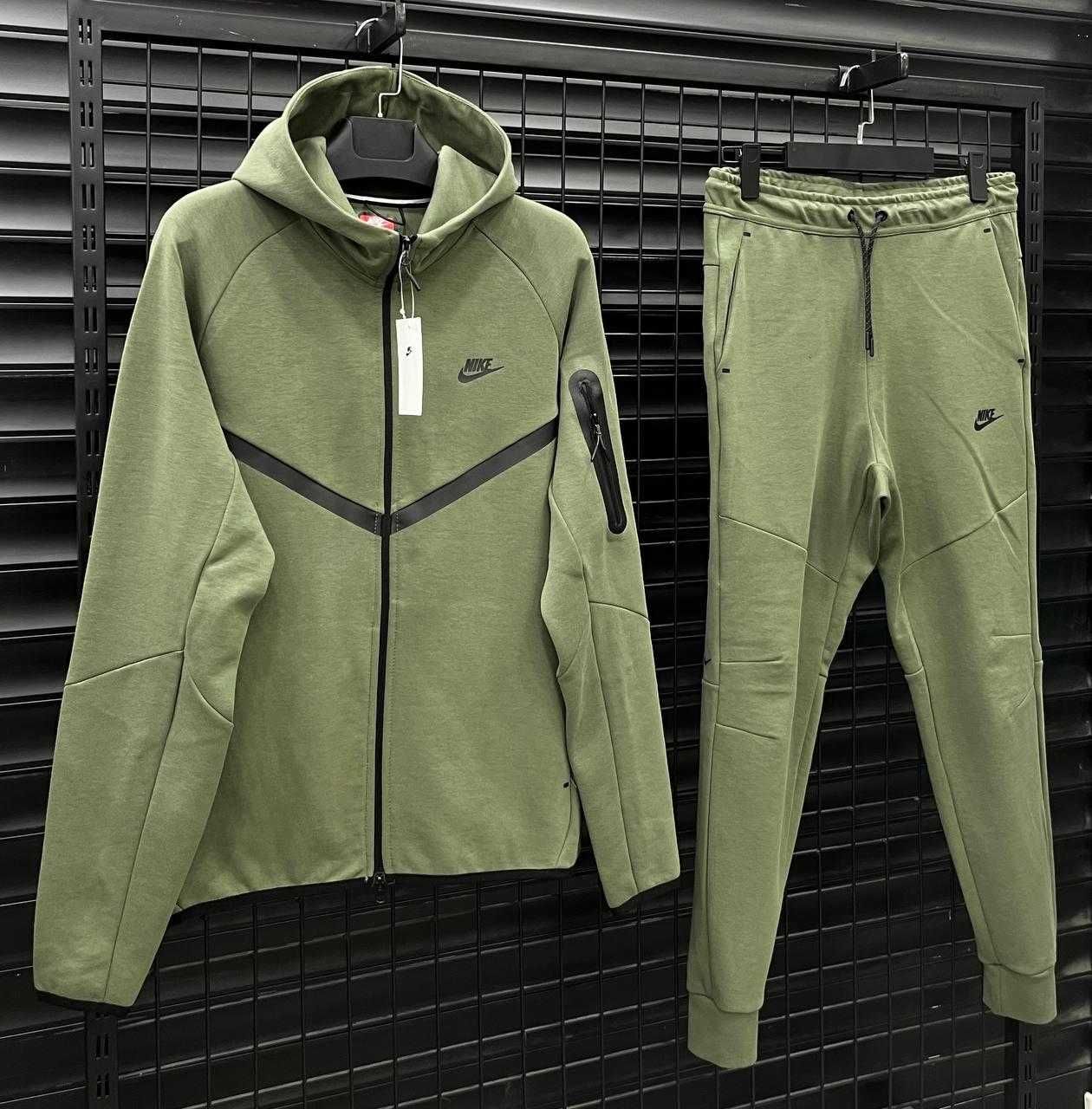 Мъжки Екипи Nike Tech (Висок Клас)