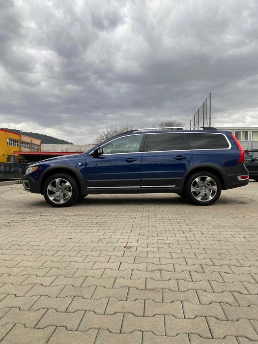 Volvo XC70 2.4 cmc D3 (motor 5 cilindri) model Ocean Race