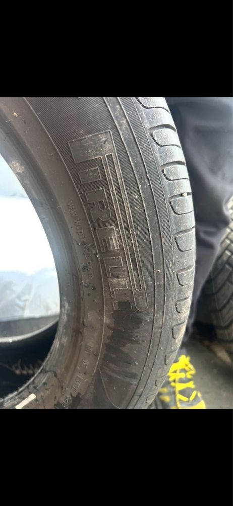 Vand 4 cauciucuri Pirelli 235/60/r 18