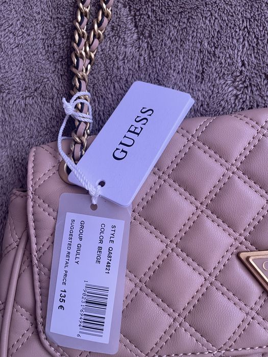 Дамска чанта марка Guess