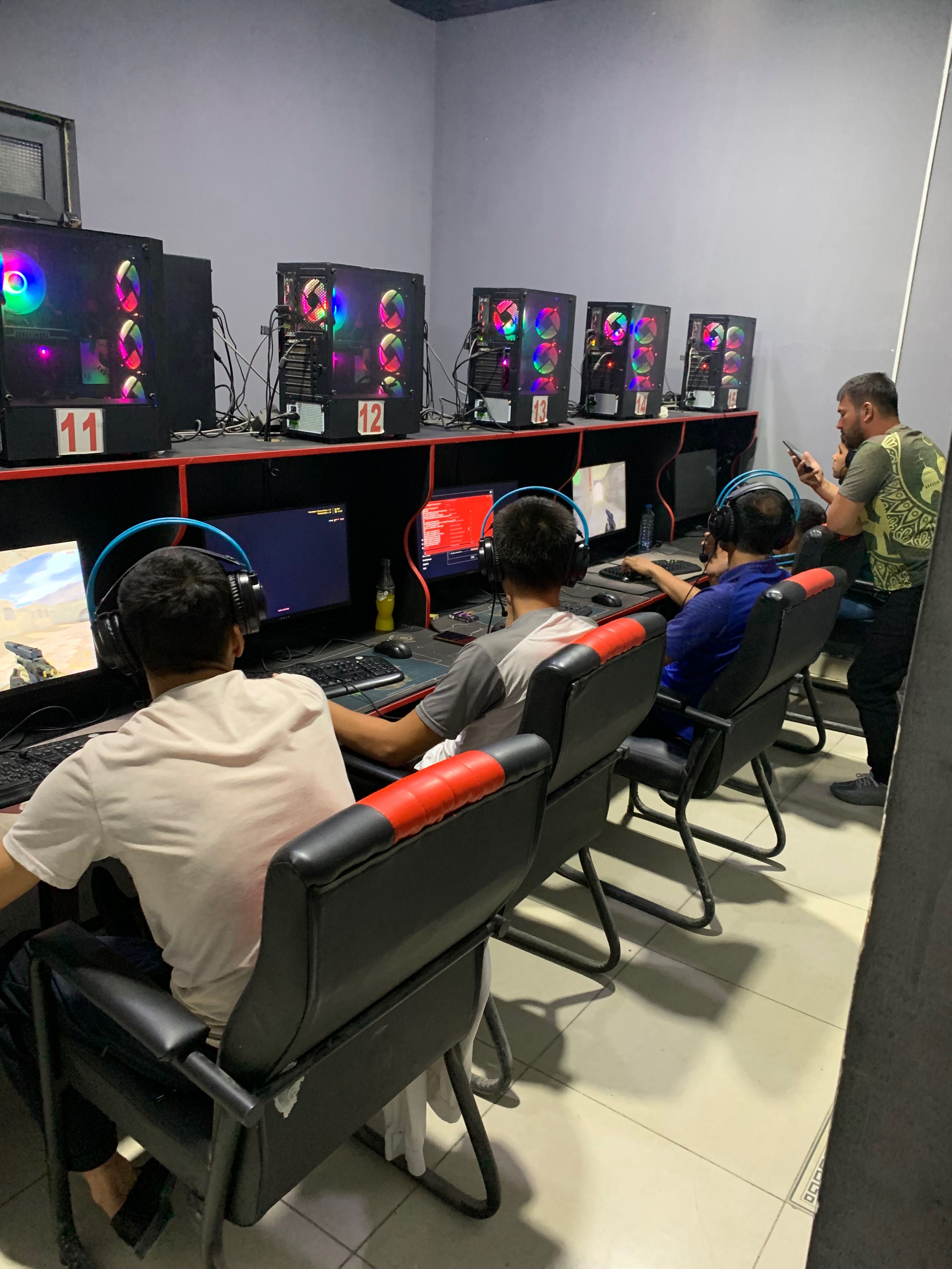 Game club sotiladi(ishlab turibti)