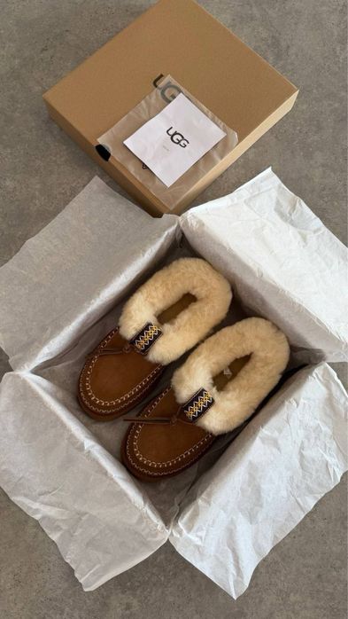 Ghete UGG din piele !!! Calitate superioara !!! Marimi 36/40 !!!