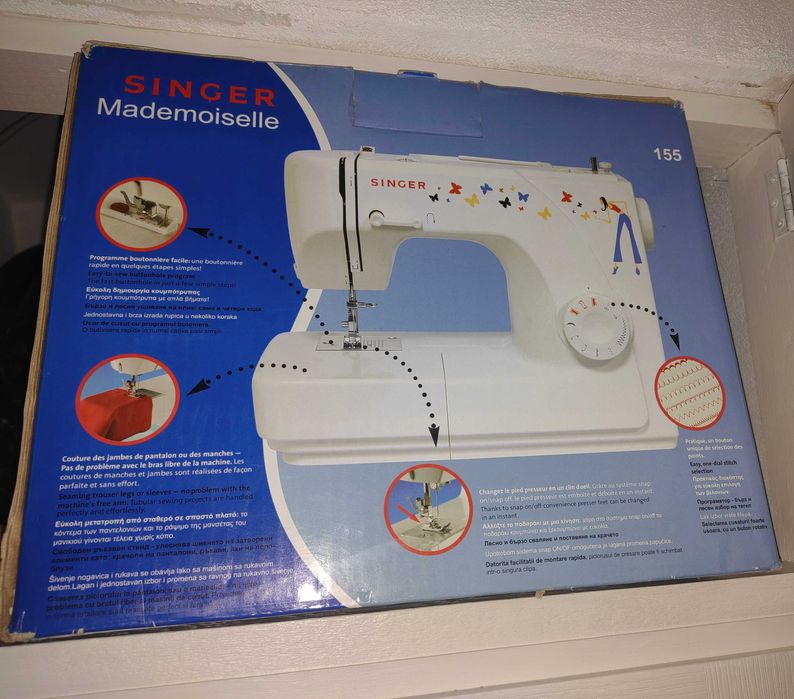 Mașină de cusut Singer