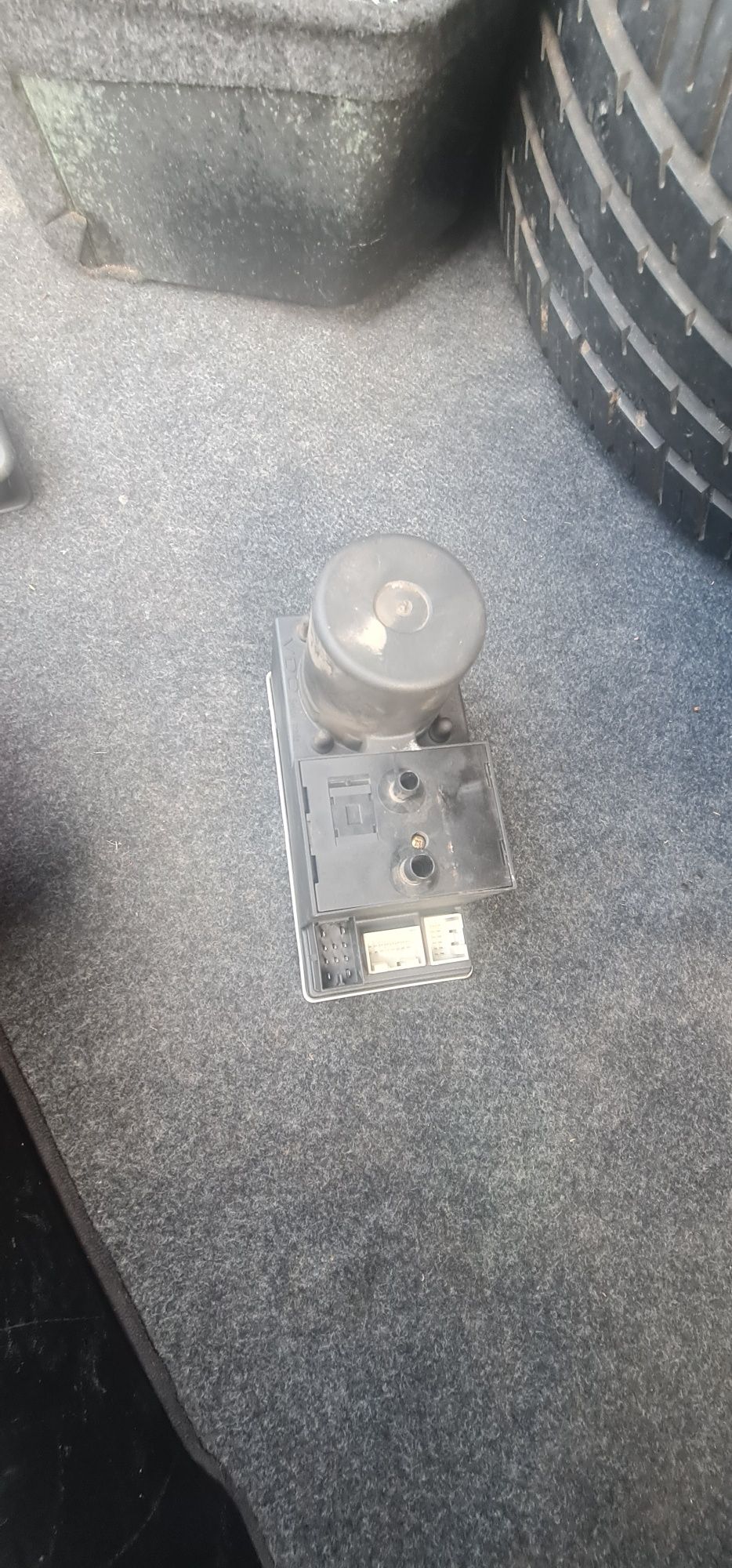 Вакуум помпа Помпа централно заключване Модул централно 8L0 862 257
