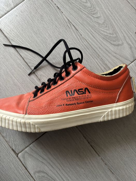 Papuci Vans X NASA