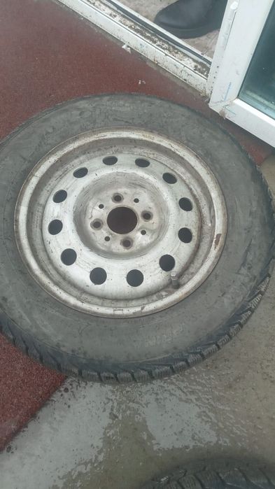 Зимние автошины + диски 14