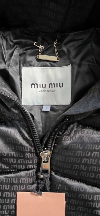 Дамски зимни якета луксозни прада