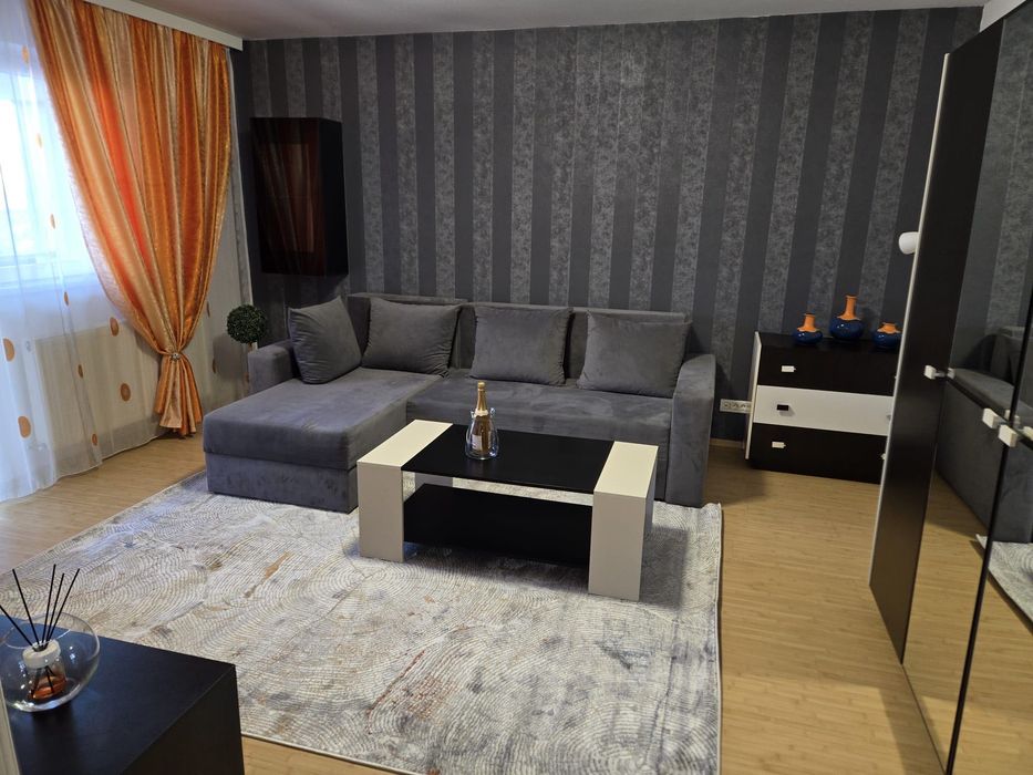 Apartamente/garsoniere de închiriat