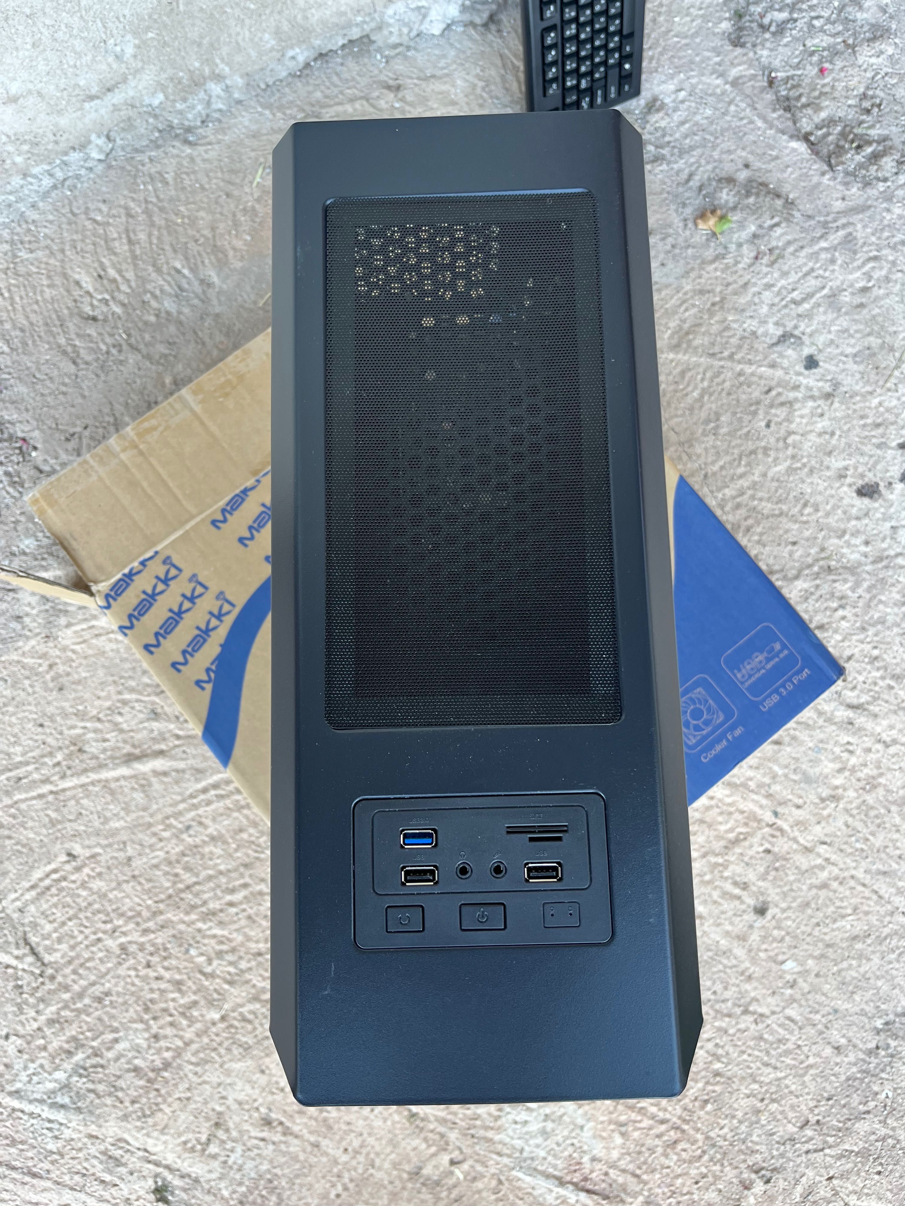 Gaming PC / Геймърски компютър i7-9700F, GTX 1650