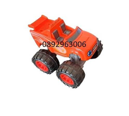 Комплект 6 броя състезателни колички Blaze and The Monster Machines