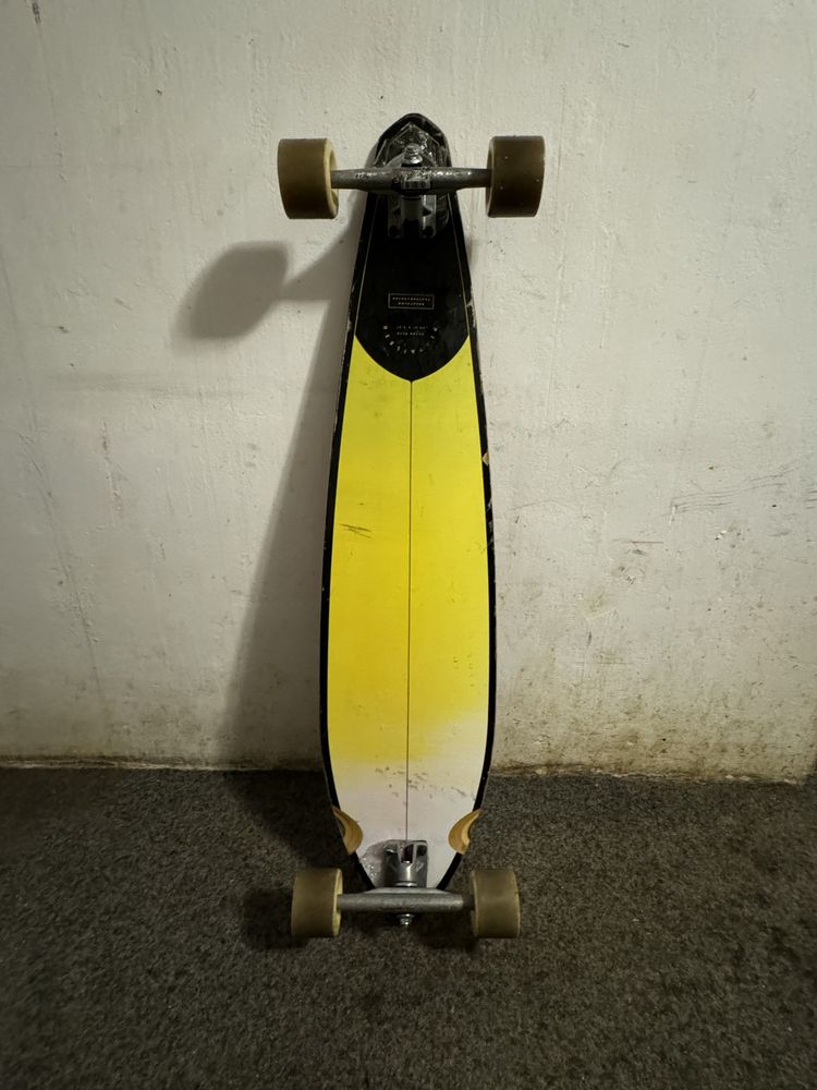 Vând long bord în stare perfectă de funcționare,marca decathlon