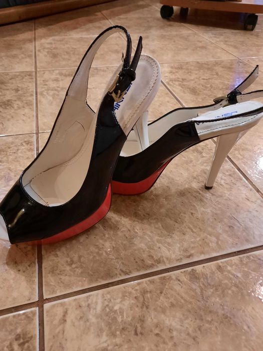 sandale Jennika negre 39