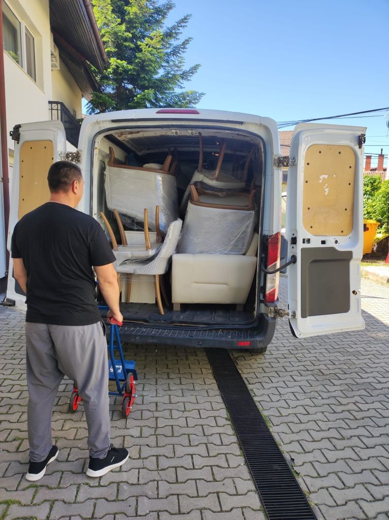 Transport marfă/ servicii de mutare