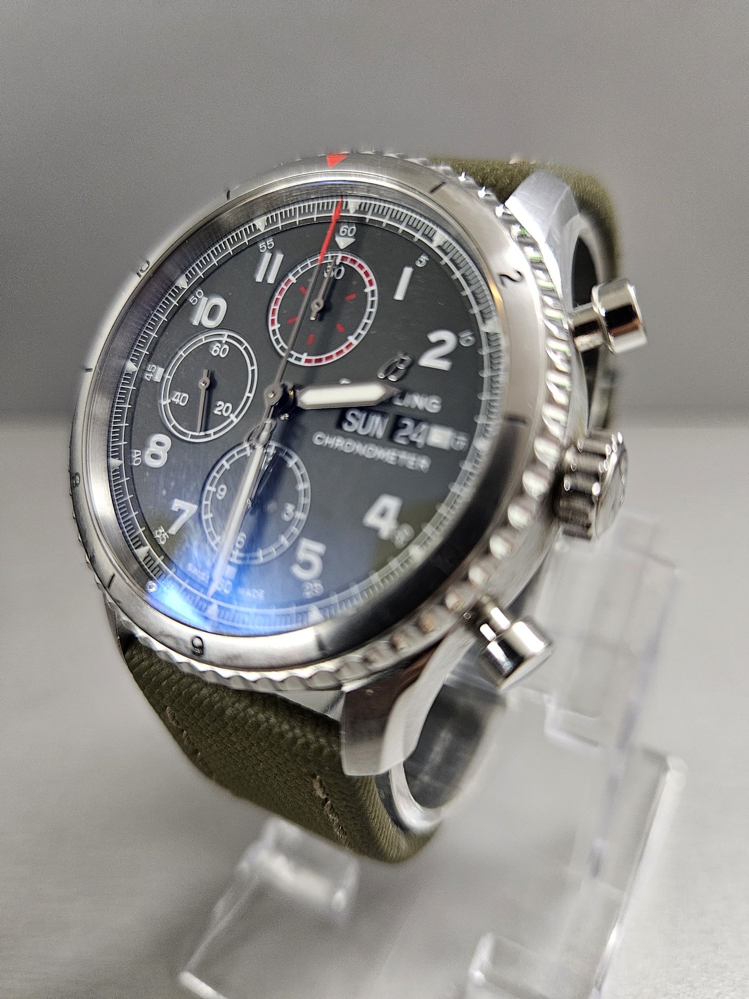 Breitling AVIATOR 8 chronograph 43 CURTISS WARHAWK оригинален часовник