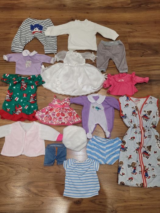Дрешки за кукла + кукла + чувалче
