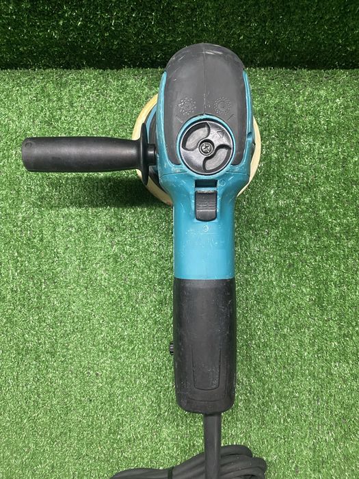 Ексцентършлайф Makita BO6050