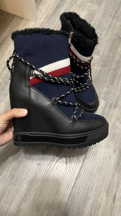 Продам сапоги Tommy Hilfiger