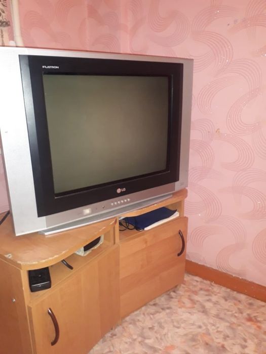 Телевизор LG ,б/у
