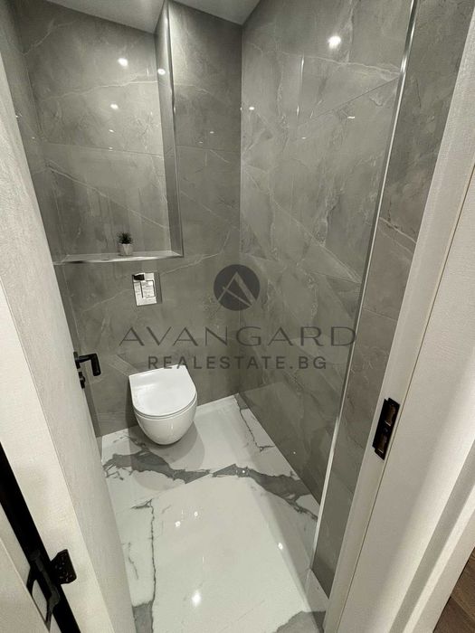 Продава се Тристаен апартамент в Пловдив, Център - 100 кв.м за 1690 €/кв.м - Снимка #7