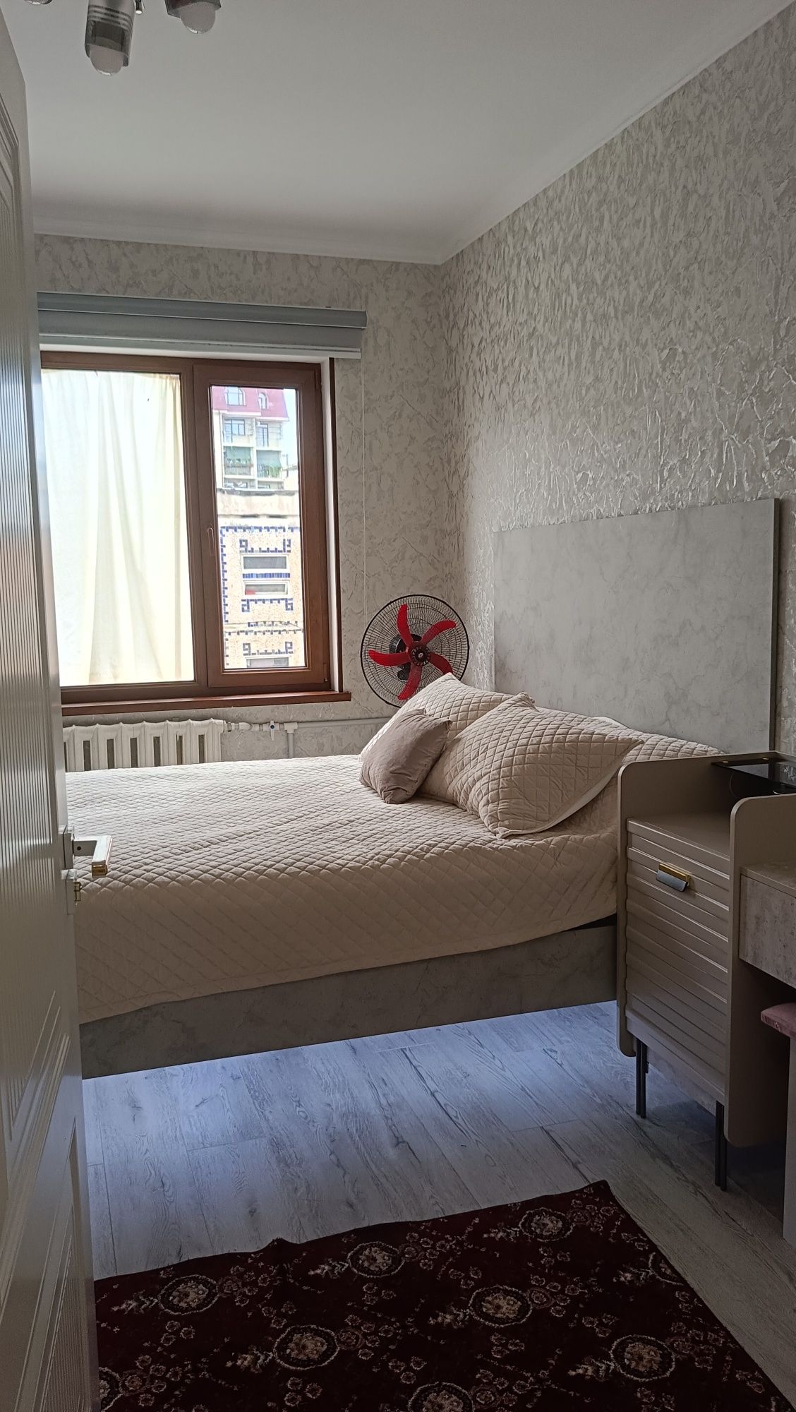 Продается квартира с детской комнатой Кара-Камиш 1/4 2в3/4/4
