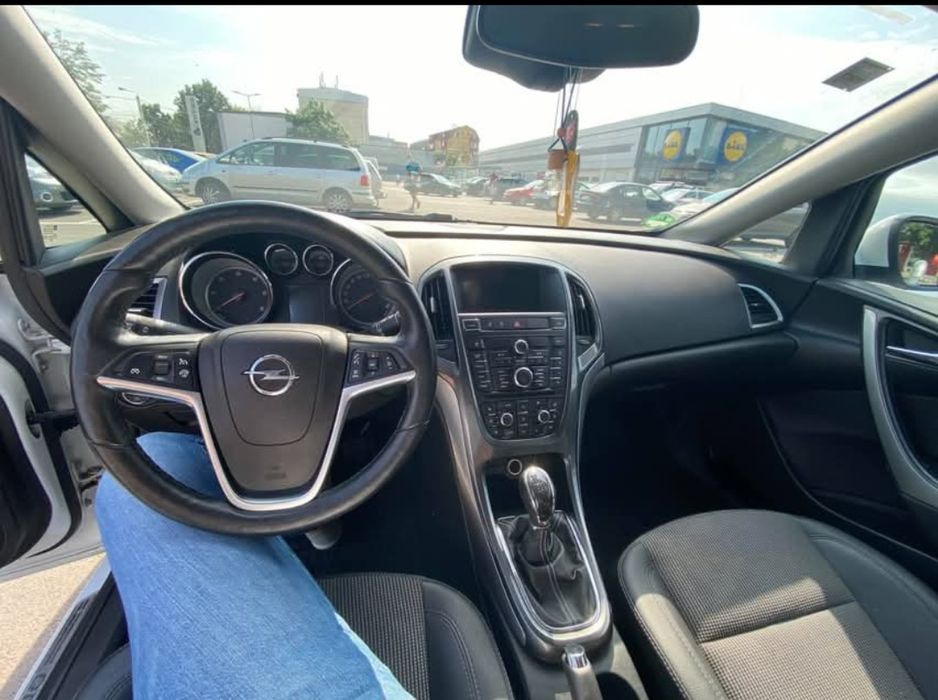 Opel Astra J 2.0 CDTI 165cp