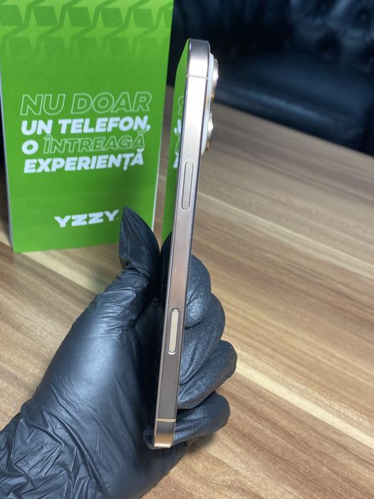 iPhone 16 Pro Max / 256 GB / Sănătate baterie 95% / bun
