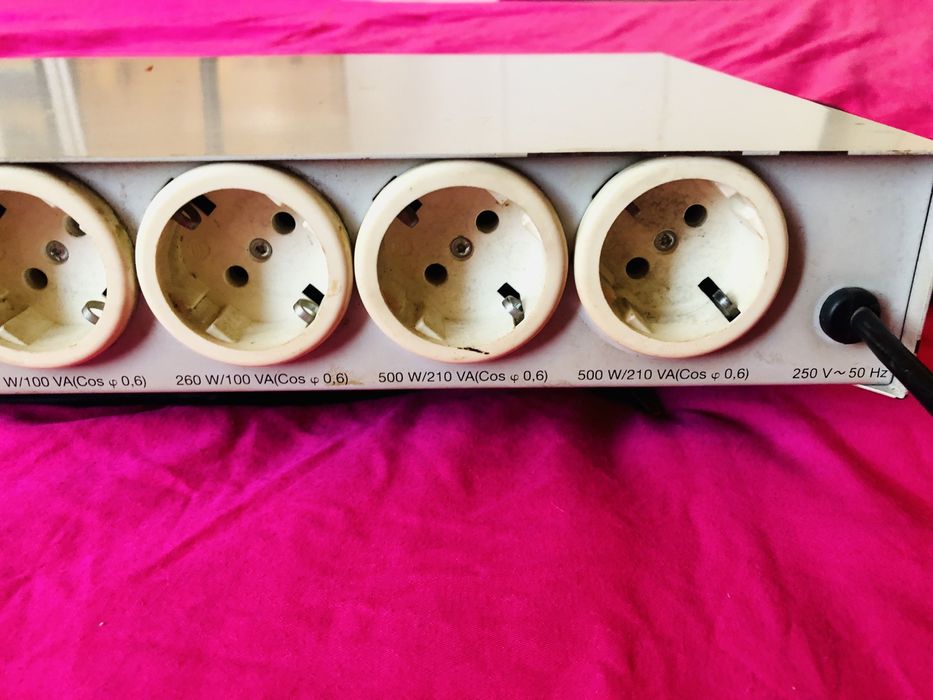 CONRAD POWER MANAGER разклонител предпазител