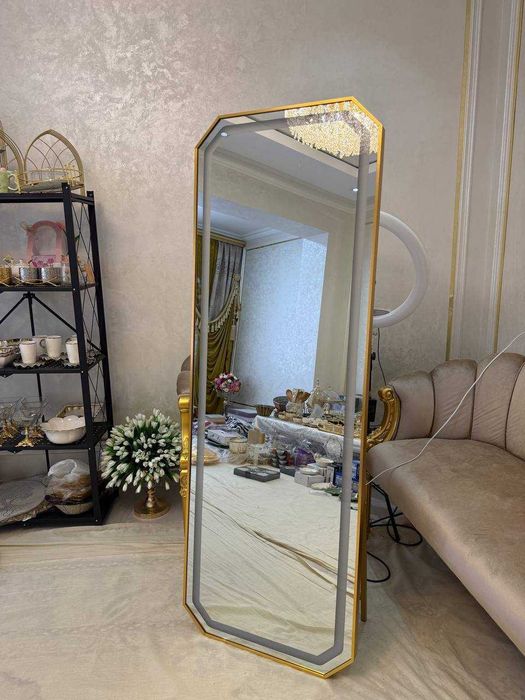 Напольное зеркало с LED-подсветкой 170x65см