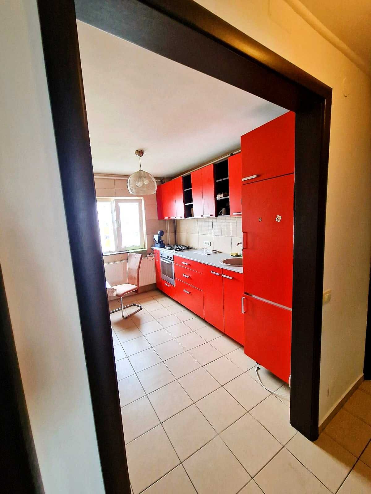 Vand apartament 2 camere sector 5