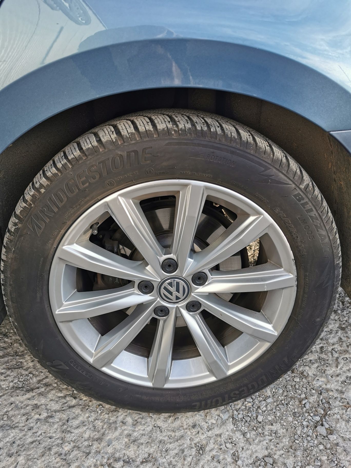 Зимни гуми Bridgestone 215 55 17