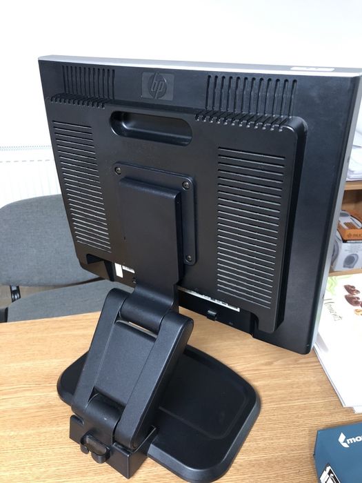 Lg flatron 1715S si hp1940