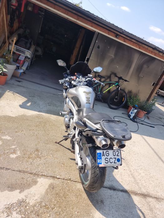 Yamaha fz6 naked