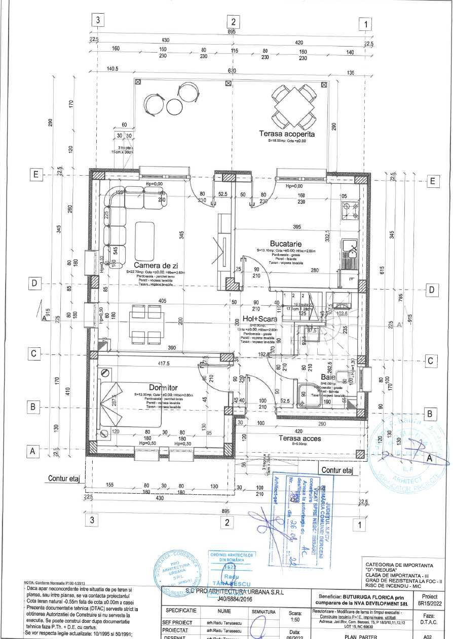 Vila P+1  str. Fluturilor || 5 camere || 3 bai || teren 395mp