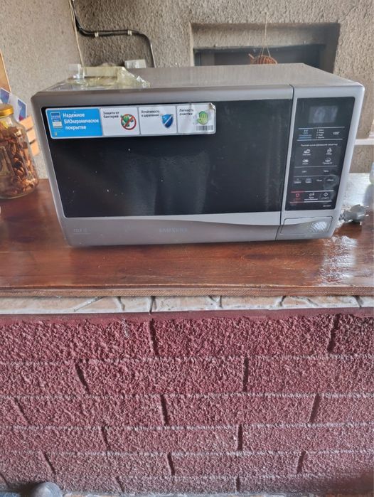 Продам микроволновую печь