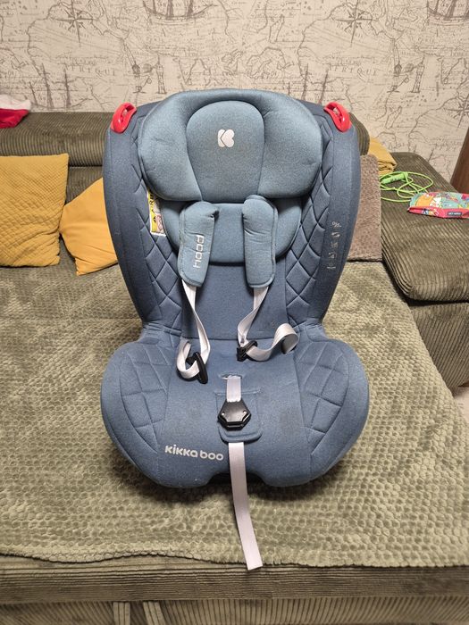 Продавам столче за кола Kikkaboo