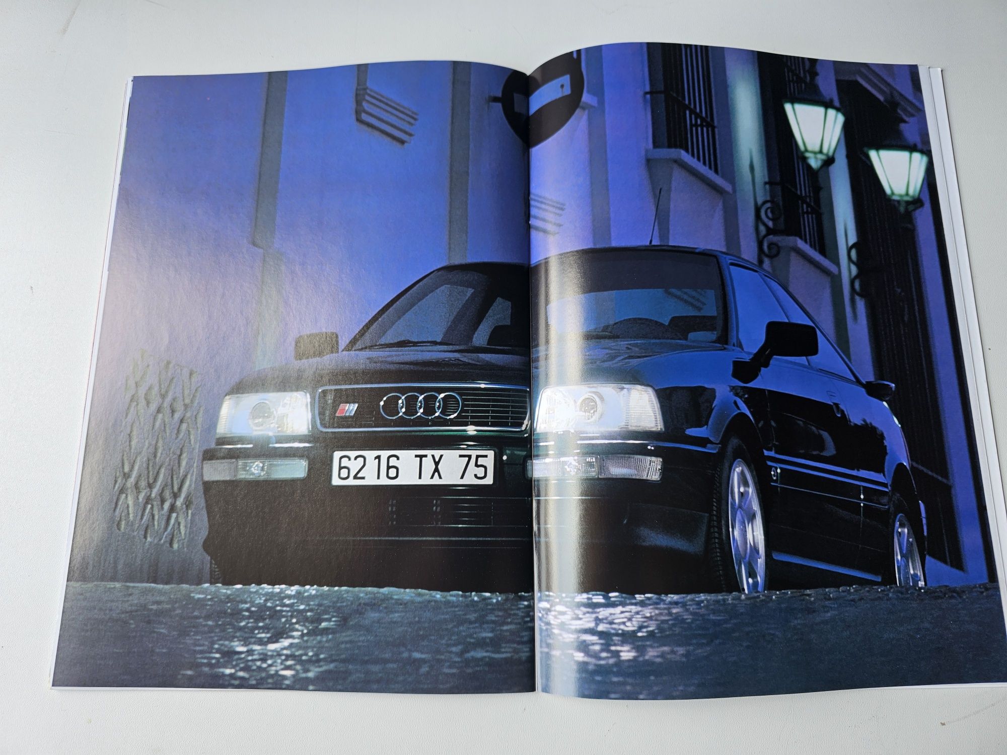 Brosura de prezentare originala Audi S2 (model rar)

Stare buna

Model