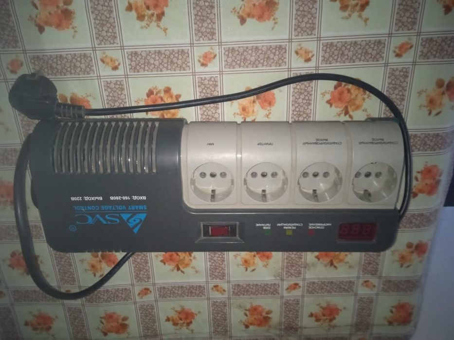 Стабилизатор напряжения