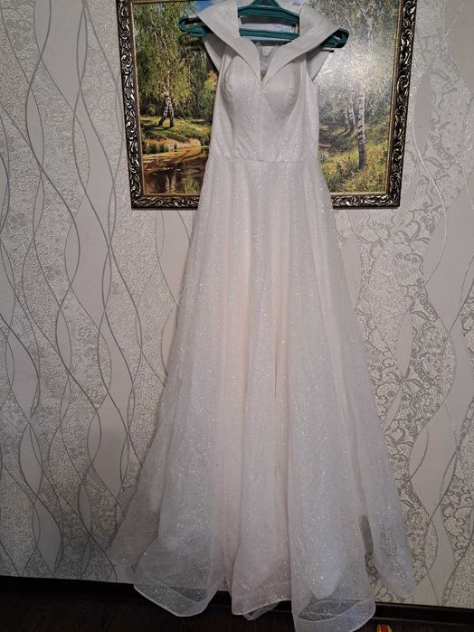 Платье свадебное