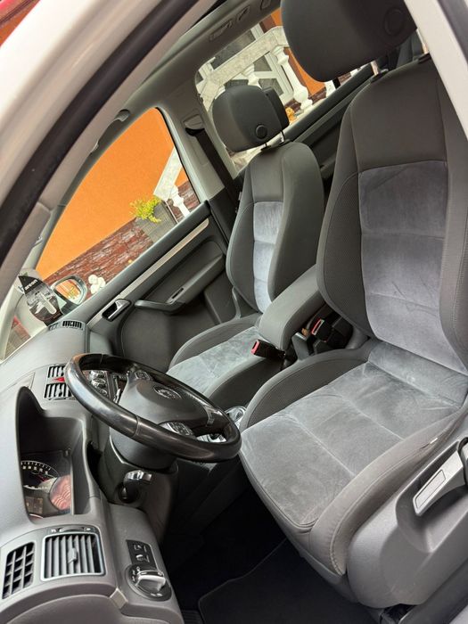 Vand touran 2012 2.0 tdi