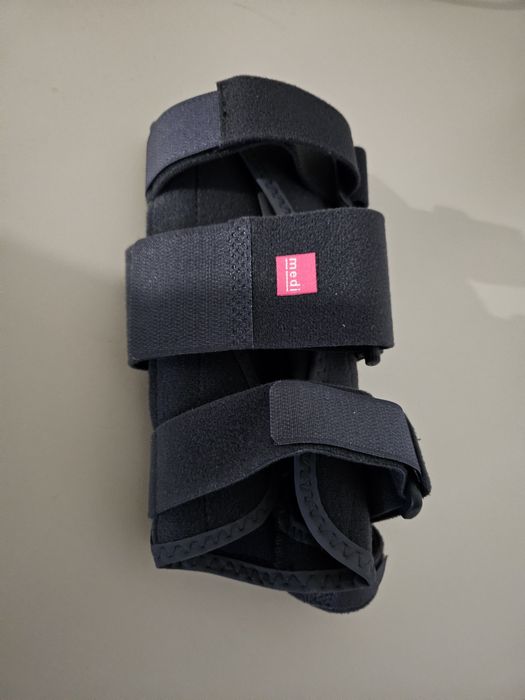 Orteze zona antebraţ, deget mare DREAPTA Manumed